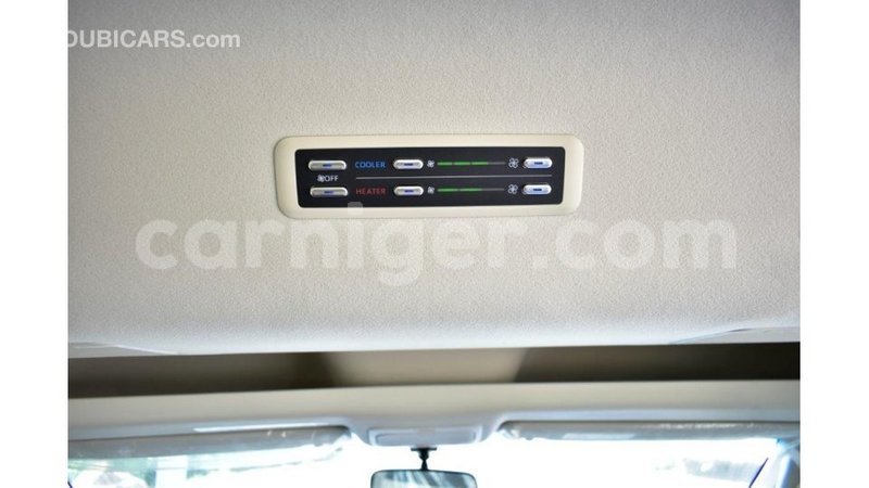 Big with watermark toyota hiace agadez import dubai 5476