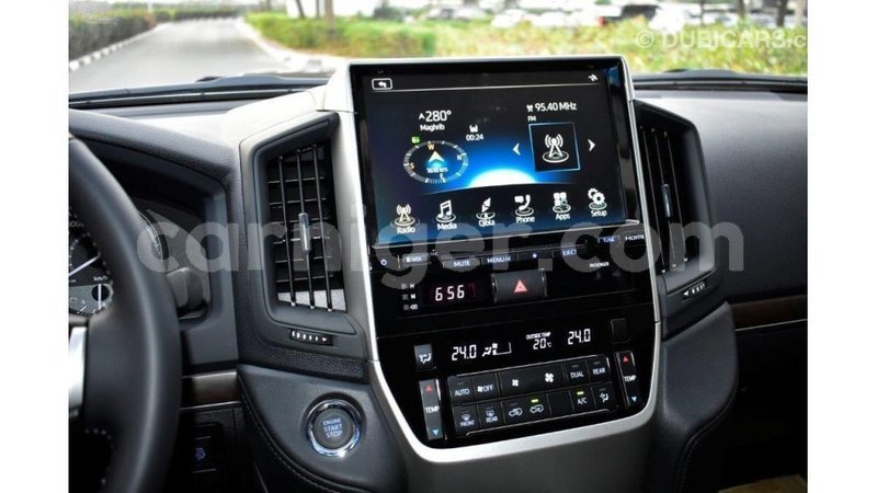 Big with watermark toyota land cruiser agadez import dubai 5477