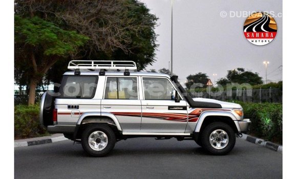 Sayi Imported Toyota Land Cruiser Other Babbar mota in Import - Dubai a Agadez Sayi Imported Toyota Land Cruiser Other Babbar mota in Import - Dubai a Agadez