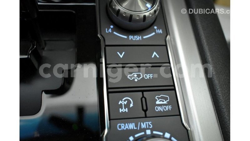 Big with watermark toyota land cruiser agadez import dubai 5480