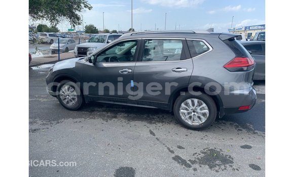 Buy Import Nissan Evalia Other Truck in Import - Dubai in Agadez Buy Import Nissan Evalia Other Truck in Import - Dubai in Agadez