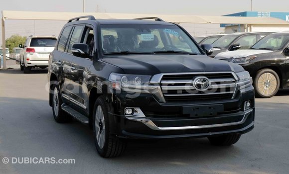 Buy Import Toyota Land Cruiser Black Truck in Import - Dubai in Agadez Buy Import Toyota Land Cruiser Black Truck in Import - Dubai in Agadez