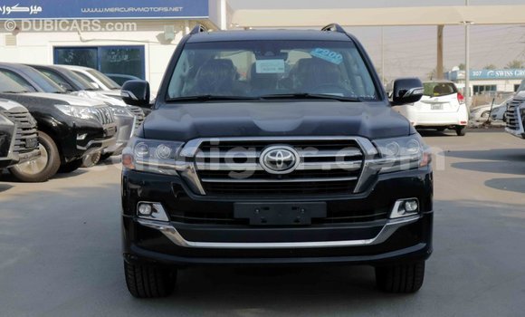 Buy Import Toyota Land Cruiser Black Truck in Import - Dubai in Agadez Buy Import Toyota Land Cruiser Black Truck in Import - Dubai in Agadez