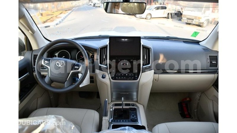 Big with watermark toyota land cruiser agadez import dubai 5486