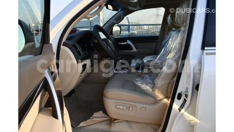 Big with watermark toyota land cruiser agadez import dubai 5486