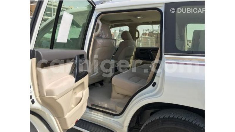 Big with watermark toyota land cruiser agadez import dubai 5489