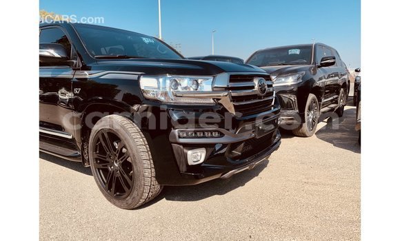 Buy Import Toyota Land Cruiser Black Truck in Import - Dubai in Agadez Buy Import Toyota Land Cruiser Black Truck in Import - Dubai in Agadez