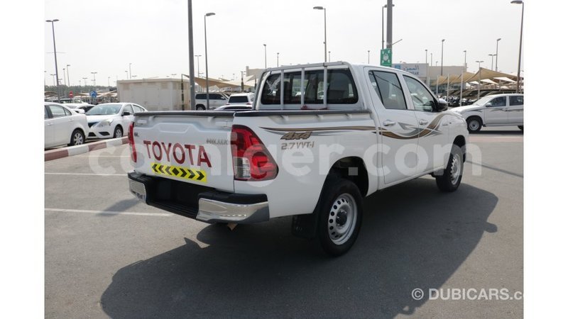 Big with watermark toyota hilux agadez import dubai 5492