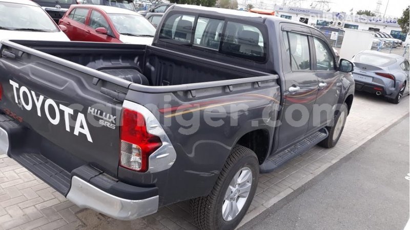 Big with watermark toyota hilux agadez import dubai 5496