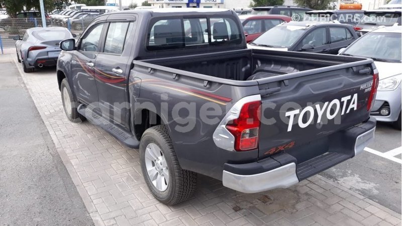 Big with watermark toyota hilux agadez import dubai 5496