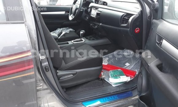 Buy Import Toyota Hilux Other Car in Import - Dubai in Agadez Buy Import Toyota Hilux Other Car in Import - Dubai in Agadez