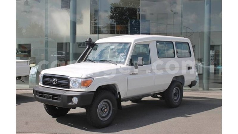 Big with watermark toyota land cruiser agadez import dubai 5501