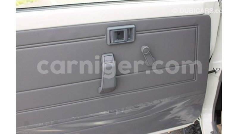 Big with watermark toyota land cruiser agadez import dubai 5501