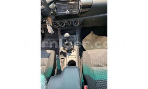 Buy Import Toyota Hilux White Car in Import - Dubai in Agadez Buy Import Toyota Hilux White Car in Import - Dubai in Agadez