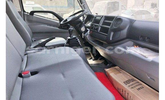 Buy Import Hino 300 Series White Truck in Import - Dubai in Agadez Buy Import Hino 300 Series White Truck in Import - Dubai in Agadez
