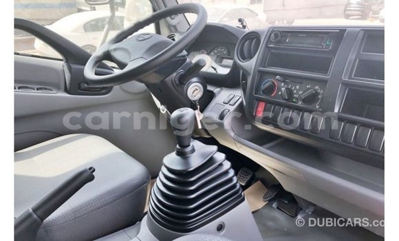 Buy Import Hino 300 Series White Truck in Import - Dubai in Agadez Buy Import Hino 300 Series White Truck in Import - Dubai in Agadez