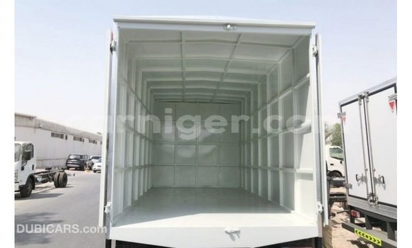 Buy Import Hino 300 Series White Truck in Import - Dubai in Agadez Buy Import Hino 300 Series White Truck in Import - Dubai in Agadez