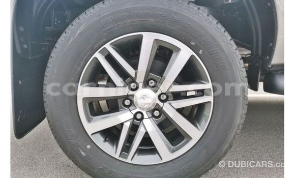 Buy Import Toyota Hilux Other Car in Import - Dubai in Agadez Buy Import Toyota Hilux Other Car in Import - Dubai in Agadez