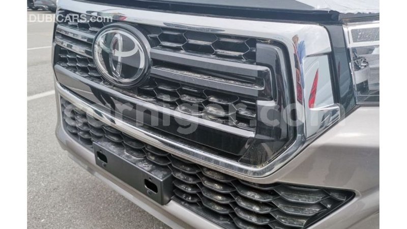 Big with watermark toyota hilux agadez import dubai 5507