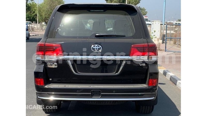 Big with watermark toyota land cruiser agadez import dubai 5508