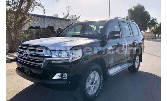 Buy Import Toyota Land Cruiser Black Truck in Import - Dubai in Agadez Buy Import Toyota Land Cruiser Black Truck in Import - Dubai in Agadez
