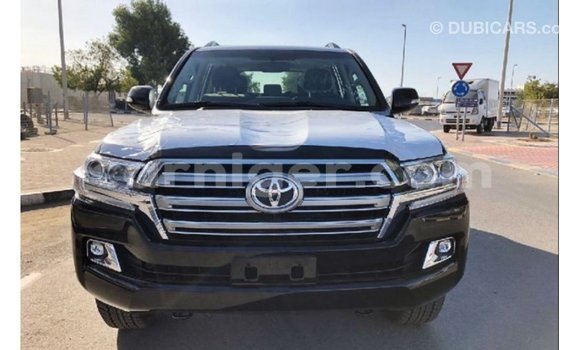 Buy Import Toyota Land Cruiser Black Truck in Import - Dubai in Agadez Buy Import Toyota Land Cruiser Black Truck in Import - Dubai in Agadez