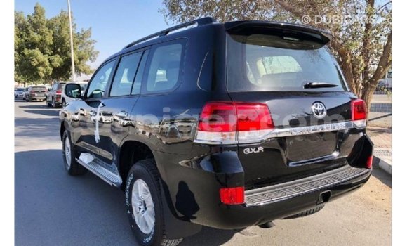 Buy Import Toyota Land Cruiser Black Truck in Import - Dubai in Agadez Buy Import Toyota Land Cruiser Black Truck in Import - Dubai in Agadez