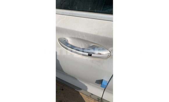 Buy Import Hyundai Santa Fe White Car in Import - Dubai in Agadez Buy Import Hyundai Santa Fe White Car in Import - Dubai in Agadez