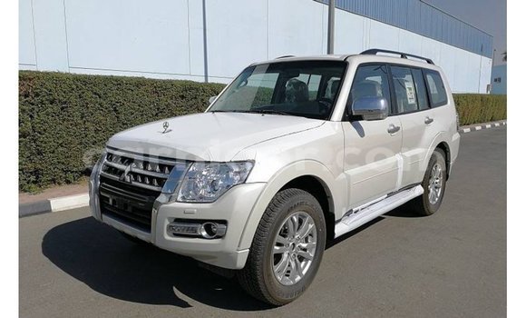 Buy Import Mitsubishi Pajero White Car in Import - Dubai in Agadez Buy Import Mitsubishi Pajero White Car in Import - Dubai in Agadez