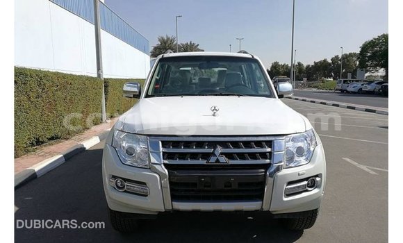 Buy Import Mitsubishi Pajero White Car in Import - Dubai in Agadez Buy Import Mitsubishi Pajero White Car in Import - Dubai in Agadez