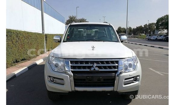 Buy Import Mitsubishi Pajero White Car in Import - Dubai in Agadez Buy Import Mitsubishi Pajero White Car in Import - Dubai in Agadez