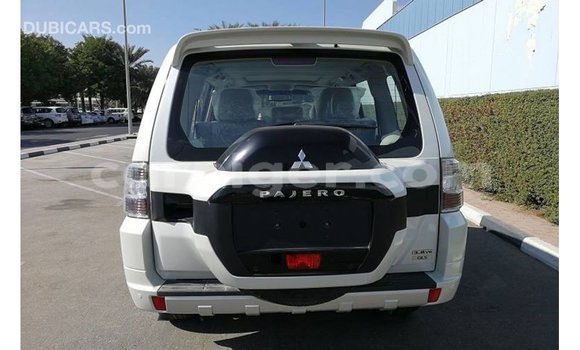 Buy Import Mitsubishi Pajero White Car in Import - Dubai in Agadez Buy Import Mitsubishi Pajero White Car in Import - Dubai in Agadez