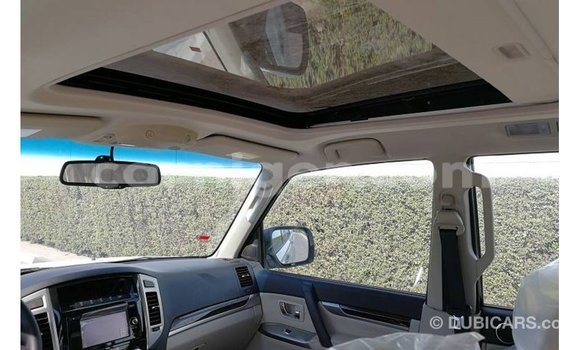 Buy Import Mitsubishi Pajero White Car in Import - Dubai in Agadez Buy Import Mitsubishi Pajero White Car in Import - Dubai in Agadez
