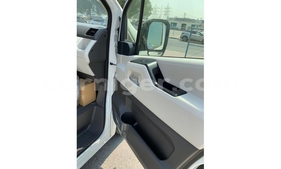Buy Import Toyota Hiace White Car in Import - Dubai in Agadez Buy Import Toyota Hiace White Car in Import - Dubai in Agadez