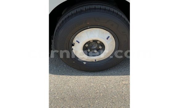 Buy Import Toyota Hiace White Car in Import - Dubai in Agadez Buy Import Toyota Hiace White Car in Import - Dubai in Agadez