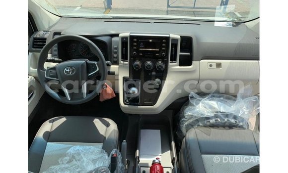 Buy Import Toyota Hiace White Car in Import - Dubai in Agadez Buy Import Toyota Hiace White Car in Import - Dubai in Agadez