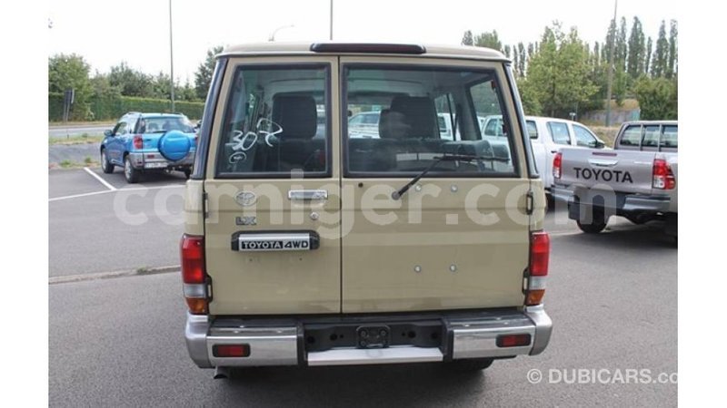 Big with watermark toyota land cruiser agadez import dubai 5518