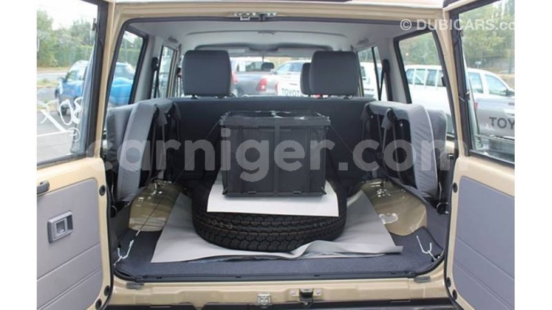 Big with watermark toyota land cruiser agadez import dubai 5518