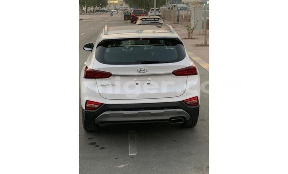 Buy Import Hyundai Santa Fe White Car in Import - Dubai in Agadez Buy Import Hyundai Santa Fe White Car in Import - Dubai in Agadez