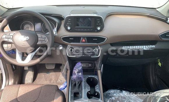Buy Import Hyundai Santa Fe White Car in Import - Dubai in Agadez Buy Import Hyundai Santa Fe White Car in Import - Dubai in Agadez