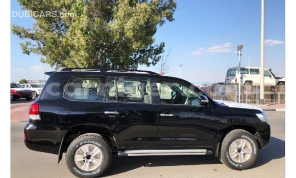 Buy Import Toyota Land Cruiser Black Truck in Import - Dubai in Agadez Buy Import Toyota Land Cruiser Black Truck in Import - Dubai in Agadez