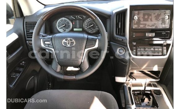 Buy Import Toyota Land Cruiser Black Truck in Import - Dubai in Agadez Buy Import Toyota Land Cruiser Black Truck in Import - Dubai in Agadez