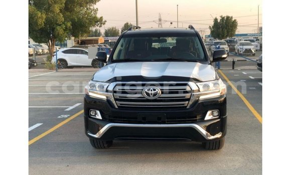 Buy Import Toyota Land Cruiser Black Truck in Import - Dubai in Agadez Buy Import Toyota Land Cruiser Black Truck in Import - Dubai in Agadez