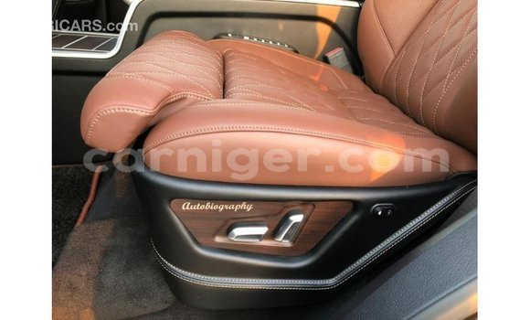 Buy Import Toyota Land Cruiser Black Truck in Import - Dubai in Agadez Buy Import Toyota Land Cruiser Black Truck in Import - Dubai in Agadez