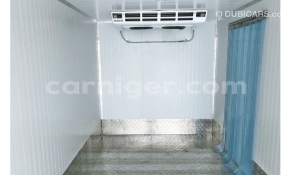 Buy Import Hino 300 Series White Truck in Import - Dubai in Agadez Buy Import Hino 300 Series White Truck in Import - Dubai in Agadez