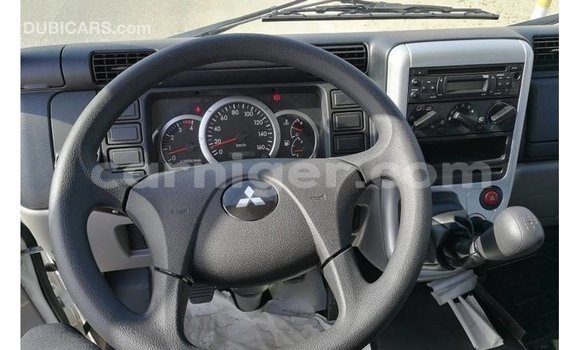 Buy Import Mitsubishi L400 White Truck in Import - Dubai in Agadez Buy Import Mitsubishi L400 White Truck in Import - Dubai in Agadez