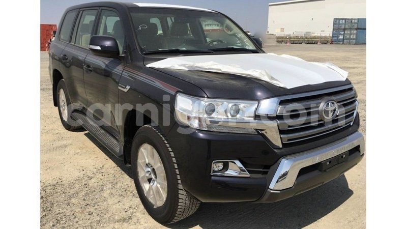 Big with watermark toyota land cruiser agadez import dubai 5532