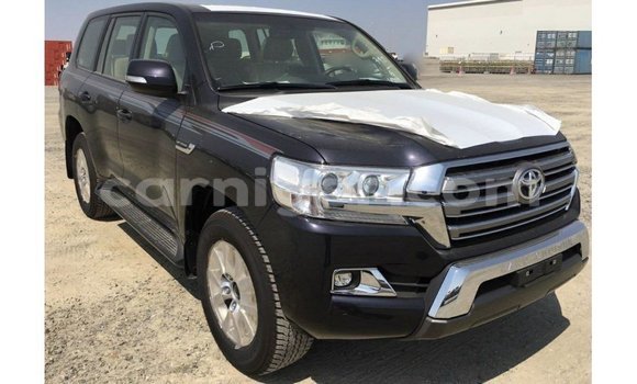 Buy Import Toyota Land Cruiser Black Truck in Import - Dubai in Agadez Buy Import Toyota Land Cruiser Black Truck in Import - Dubai in Agadez