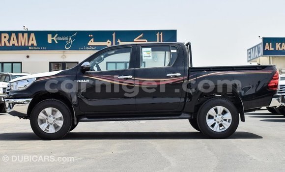 Sayi Imported Toyota Hilux Black Mota in Import - Dubai a Agadez Sayi Imported Toyota Hilux Black Mota in Import - Dubai a Agadez