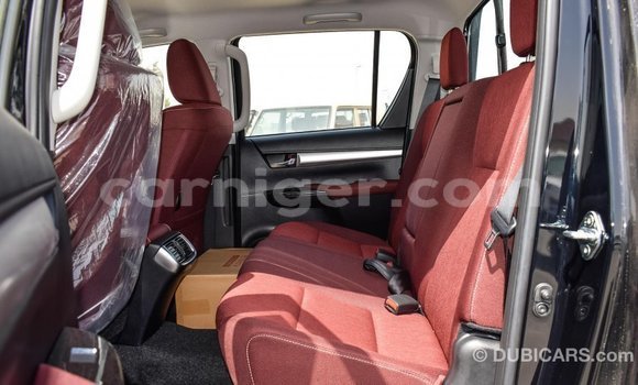 Sayi Imported Toyota Hilux Black Mota in Import - Dubai a Agadez Sayi Imported Toyota Hilux Black Mota in Import - Dubai a Agadez
